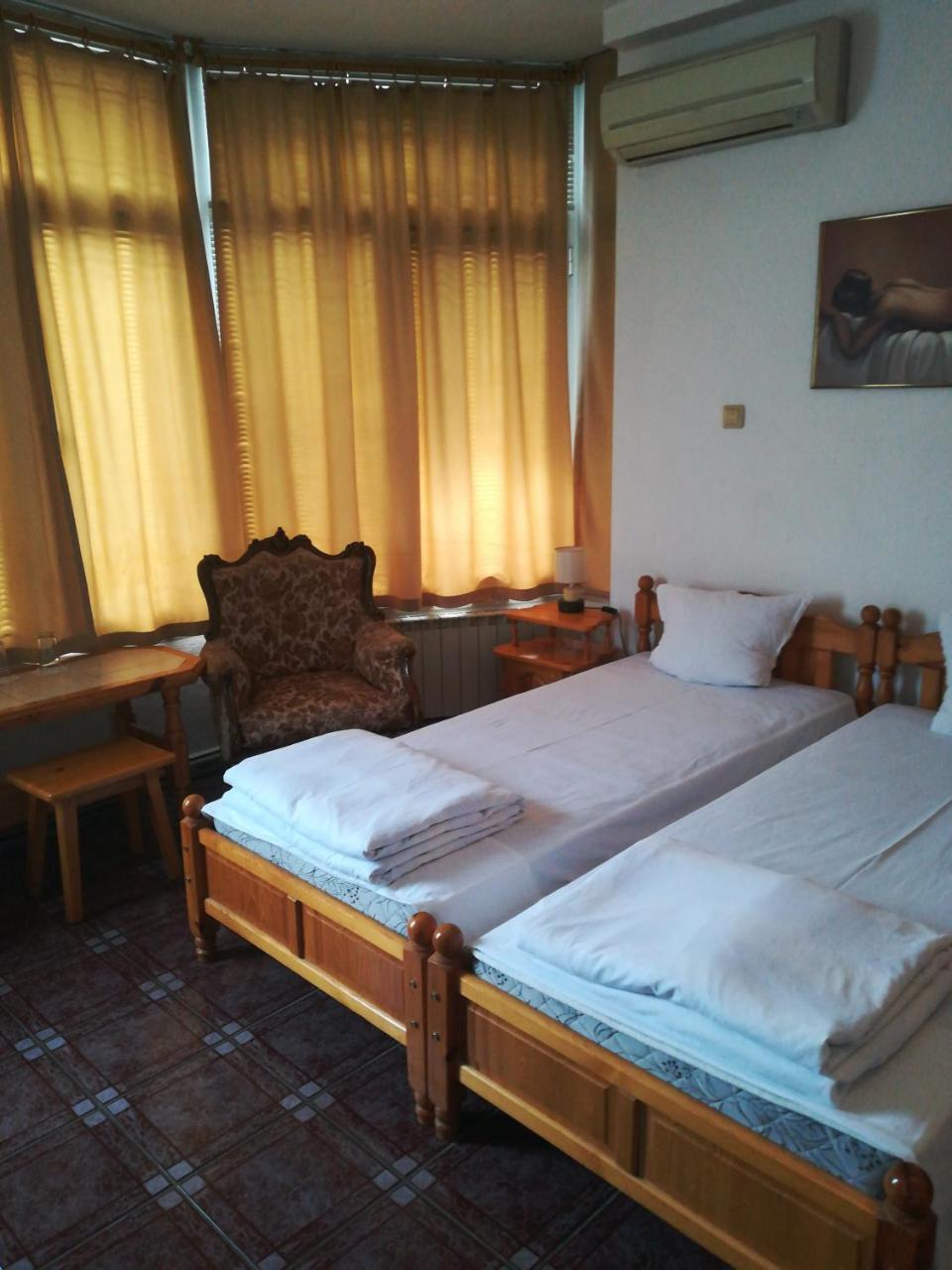 Family Hotel George Svilengrad Exterior foto